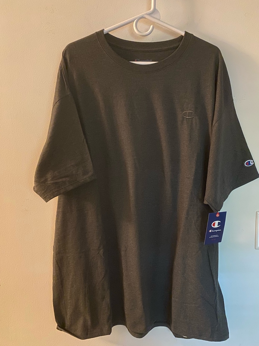 New Champion Men’s 2XL Logo Tshirt, Dark Gray, NWT